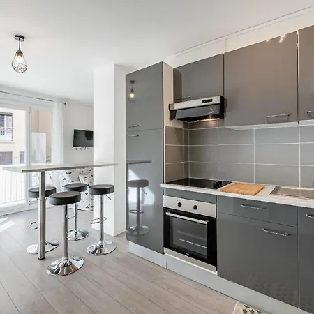 Le Levantés Par Dodo-a-cassis *